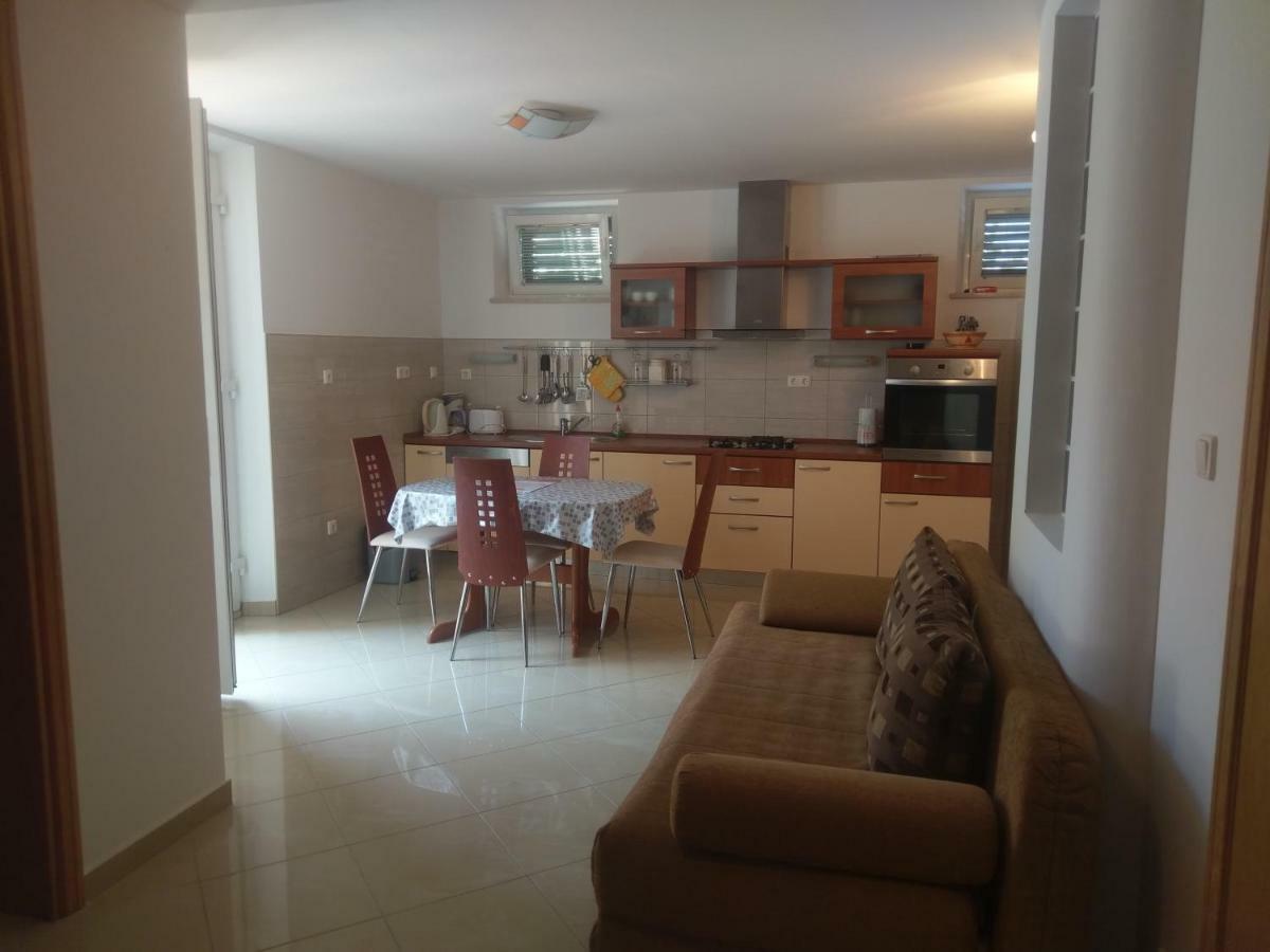 Apartment Lucija 贝蒂纳 外观 照片
